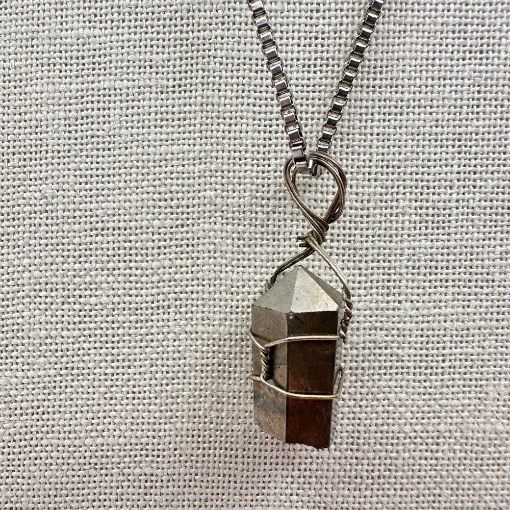 Vintage 90s Wire Wrapped Pyrite Point Pendant Necklace Women's Classic Jewelry